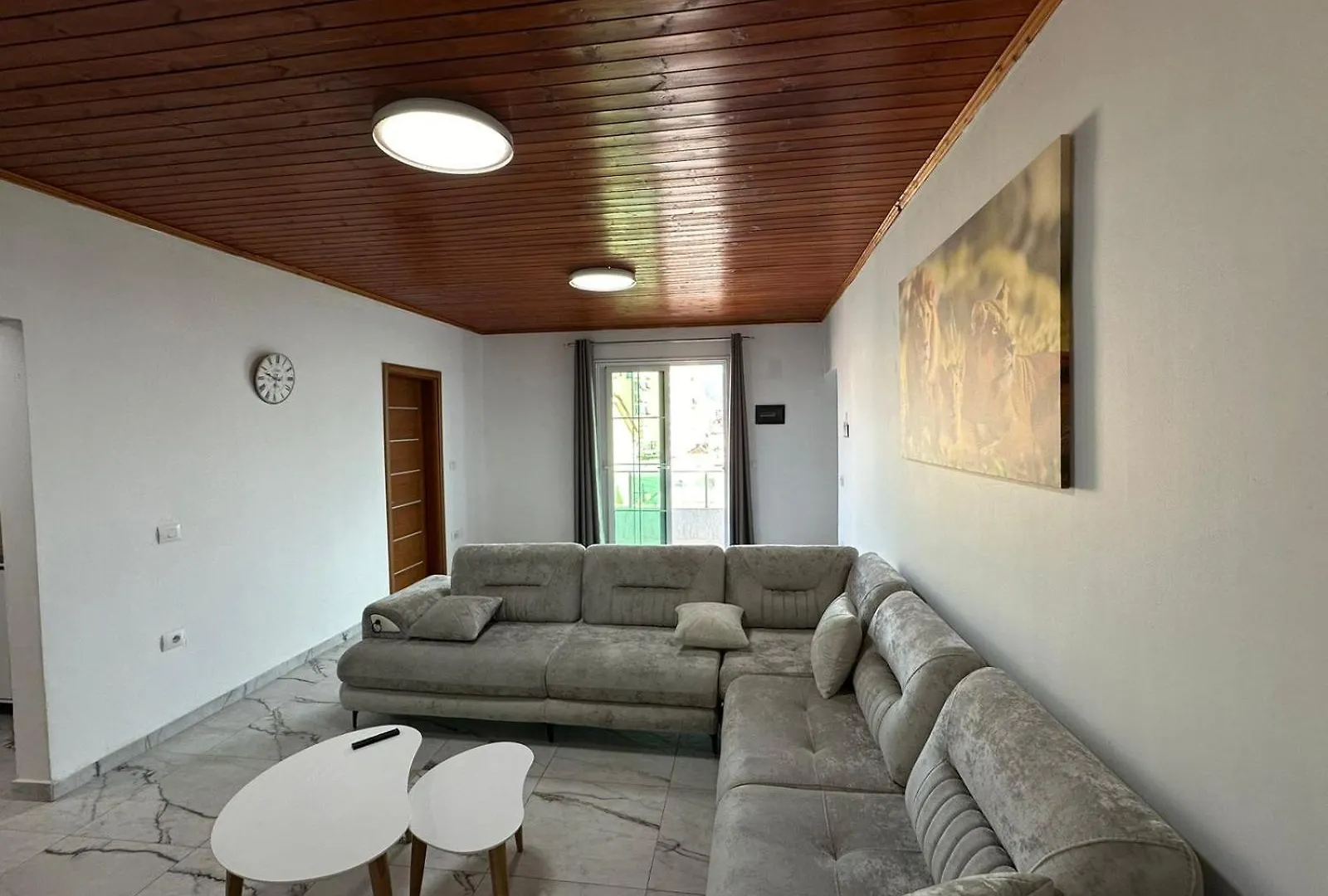 Kanaj Rooms And Apartments Vlorë