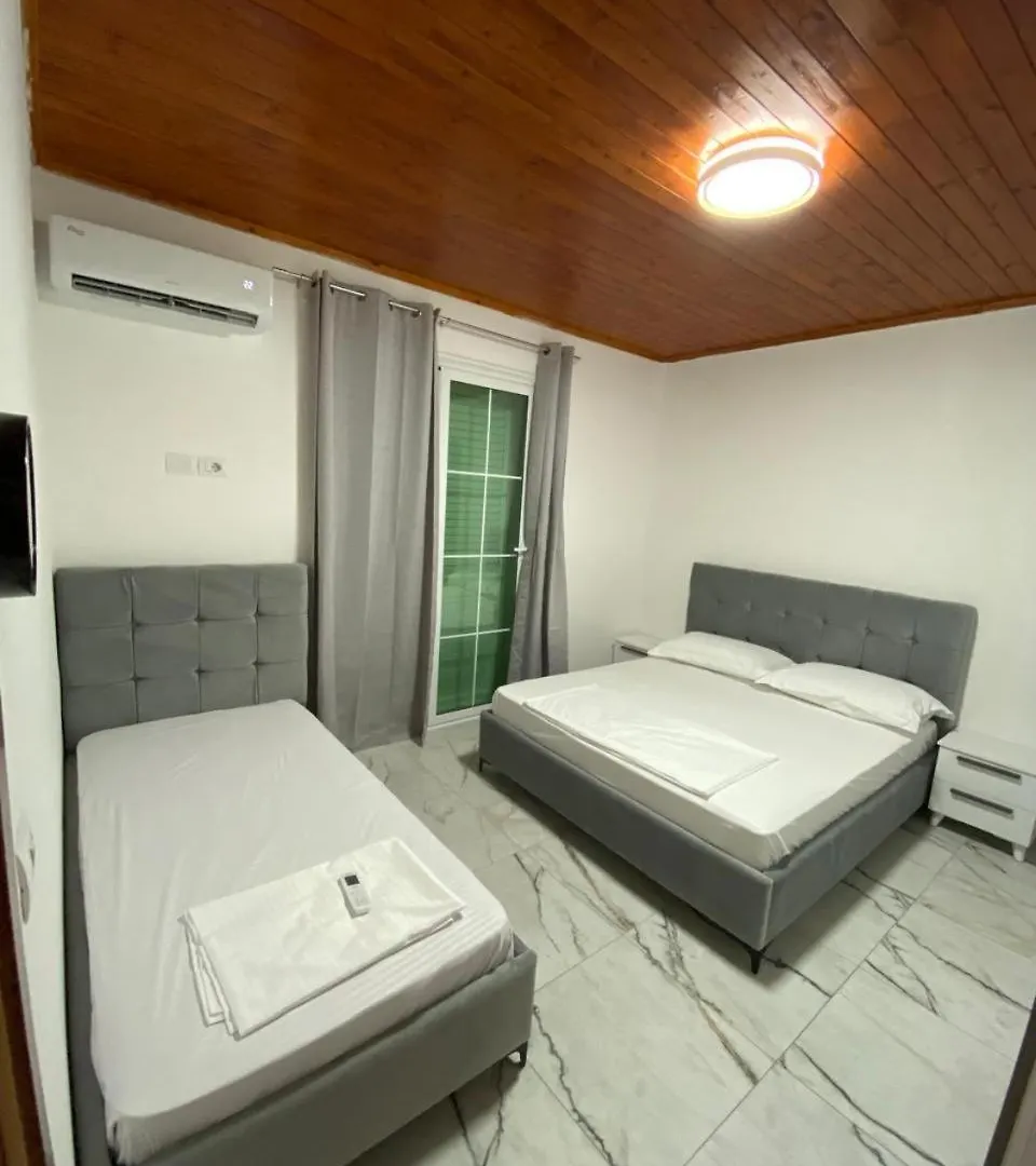 Kanaj Rooms And Apartments Vlorë 0*,  Albania