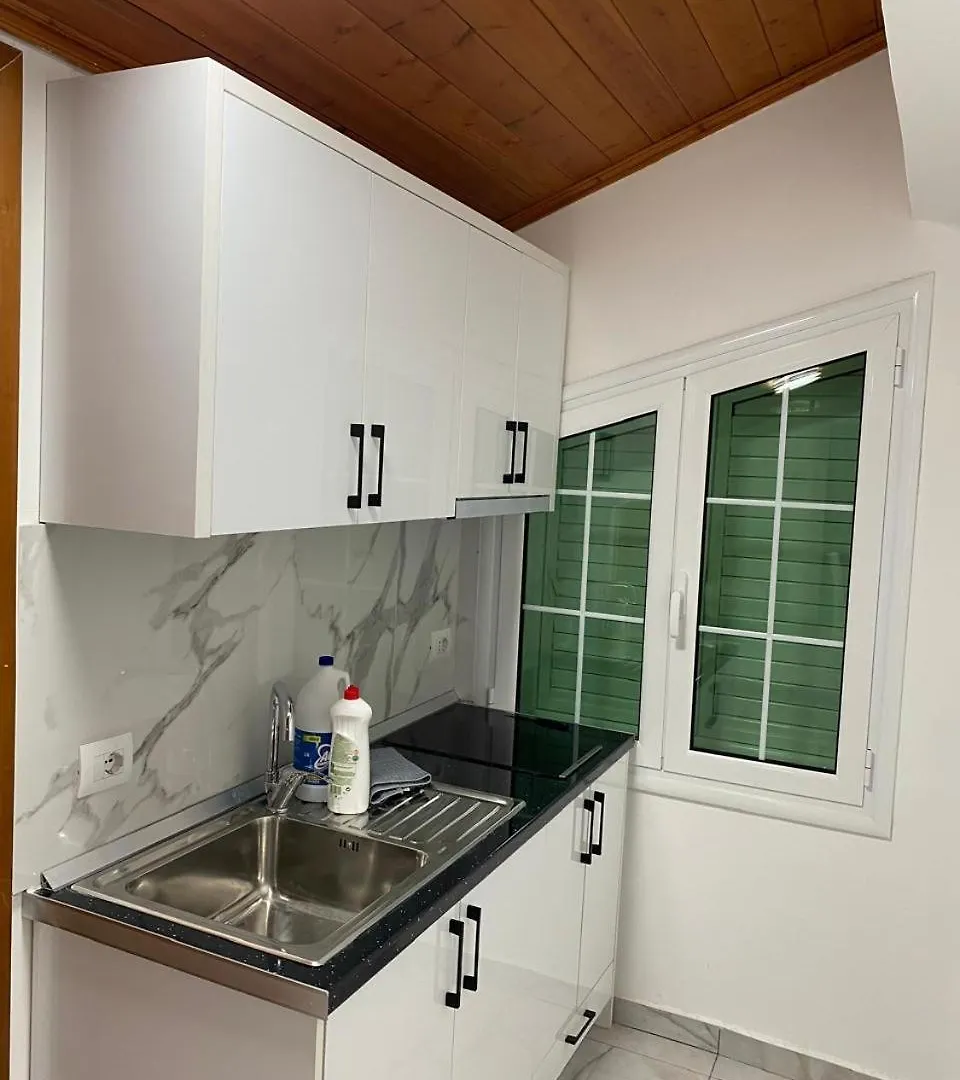 Kanaj Rooms And Apartments Vlorë